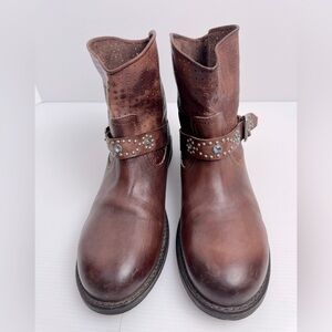 Mr. Wolf Ankle Booties Women’s 41( EU) Brown Leather Distressed Buckles Studs